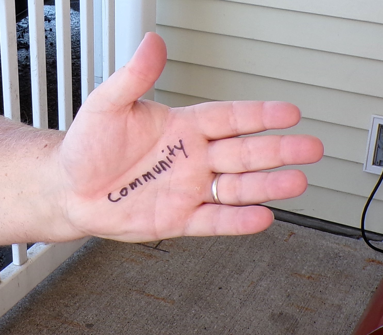 Raise a hand for United Way!